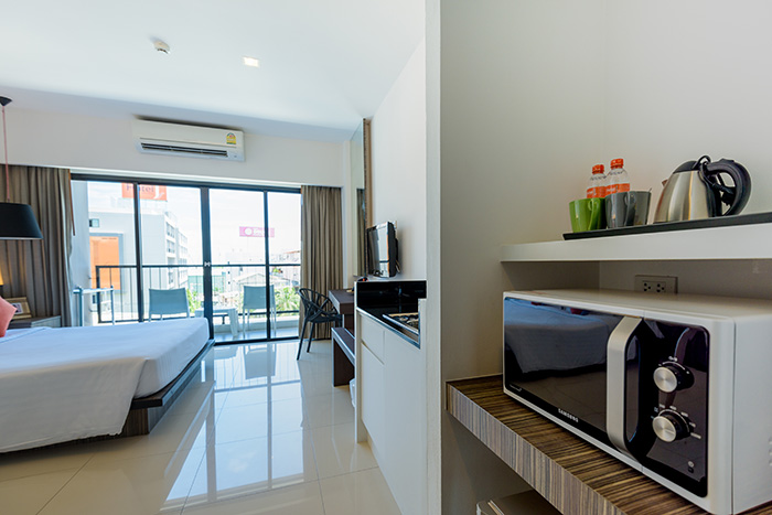 residence_city_pool_700_room